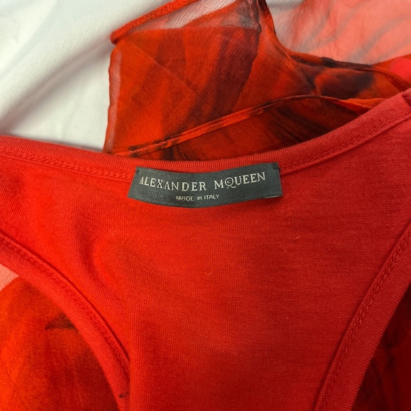 Red McQueen Top - Picture 5 of 6